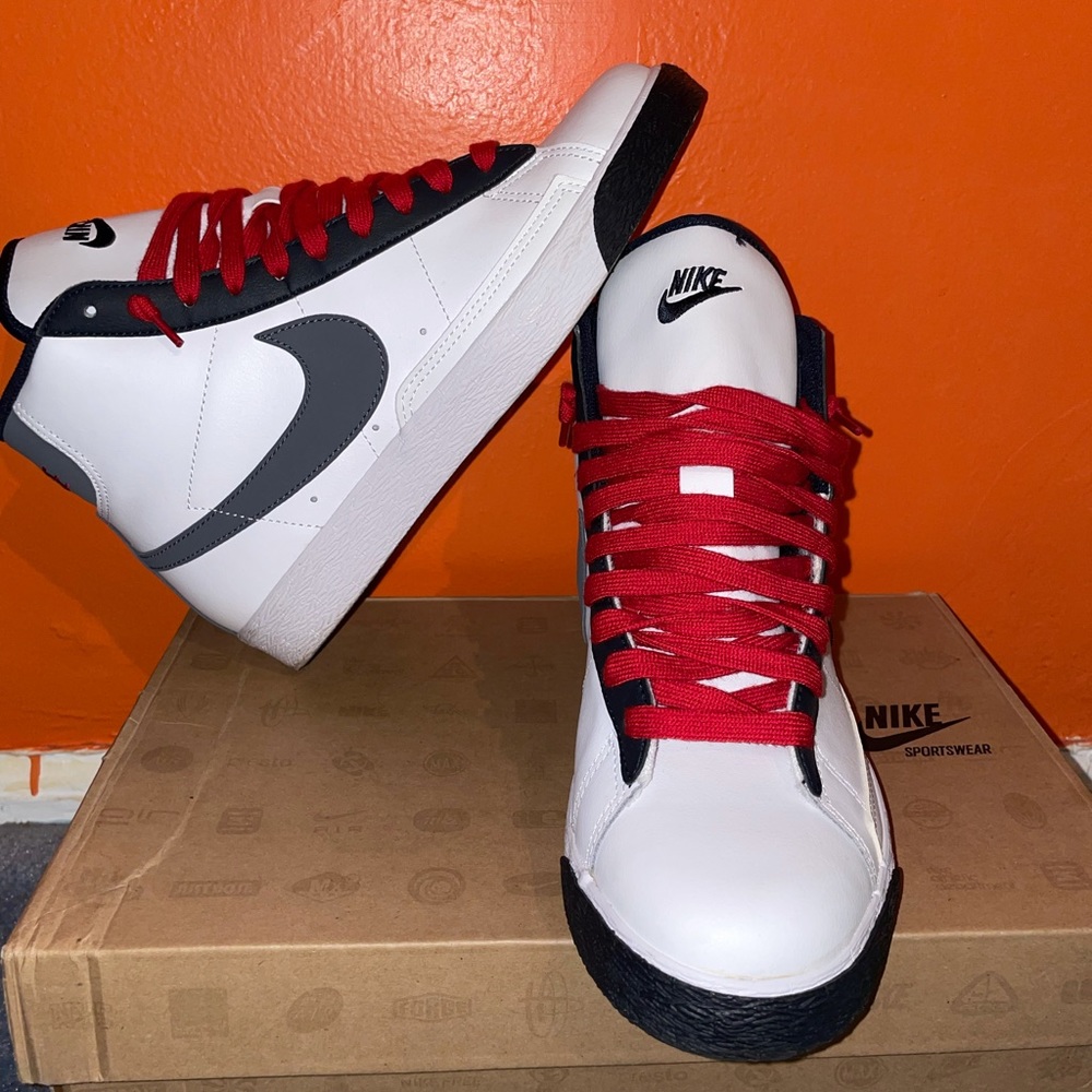 Nike Mid Blazers - Youth